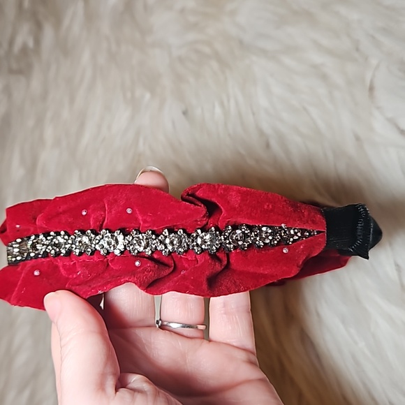 Velvet Rhinestone Headband - Picture 4 of 8